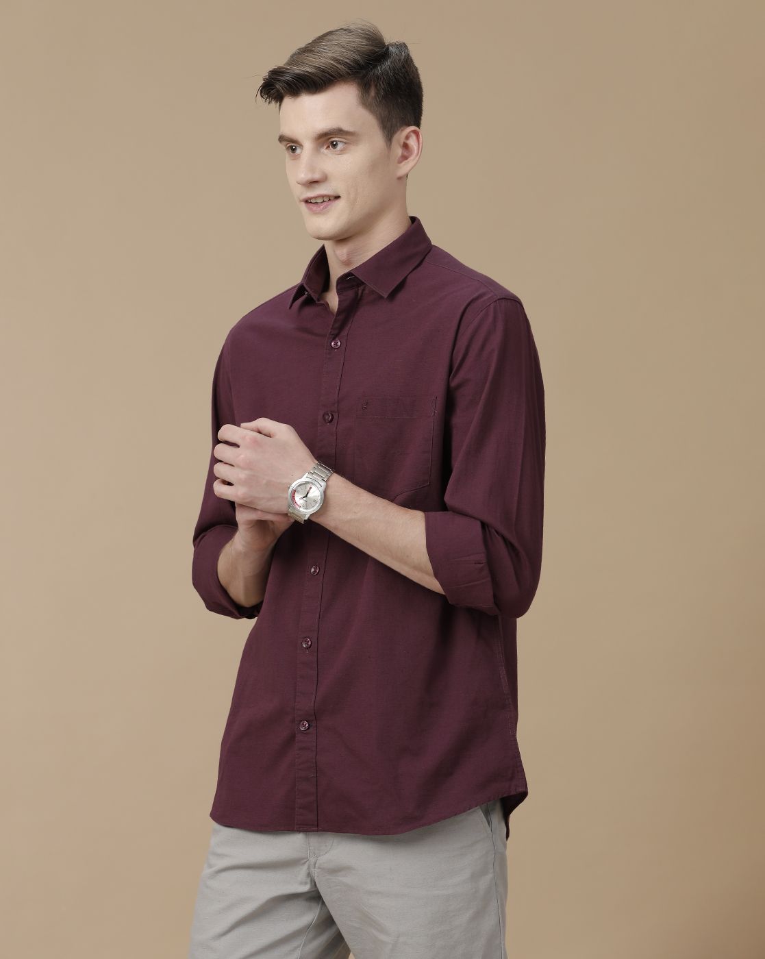 Men's Blended Linen Purple Solid Contemporary Fit Full Sleeve Casual Shirt