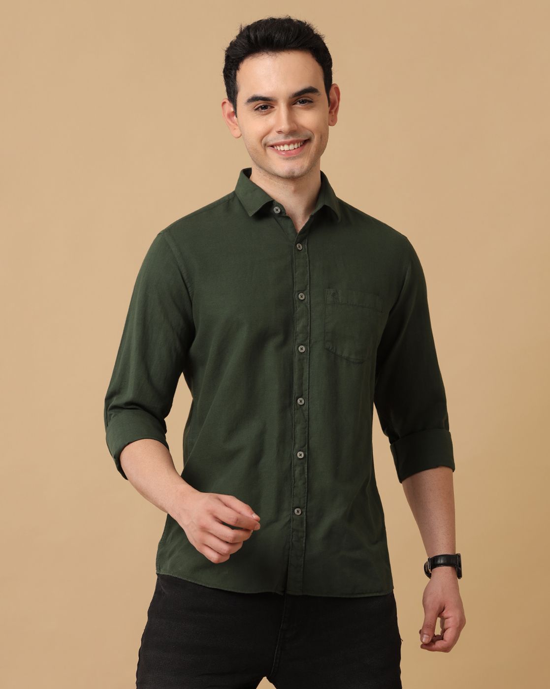 Cavallo By Linen Club Men's Green Solid Contemporary Fit Full Sleeve Casual Shirt