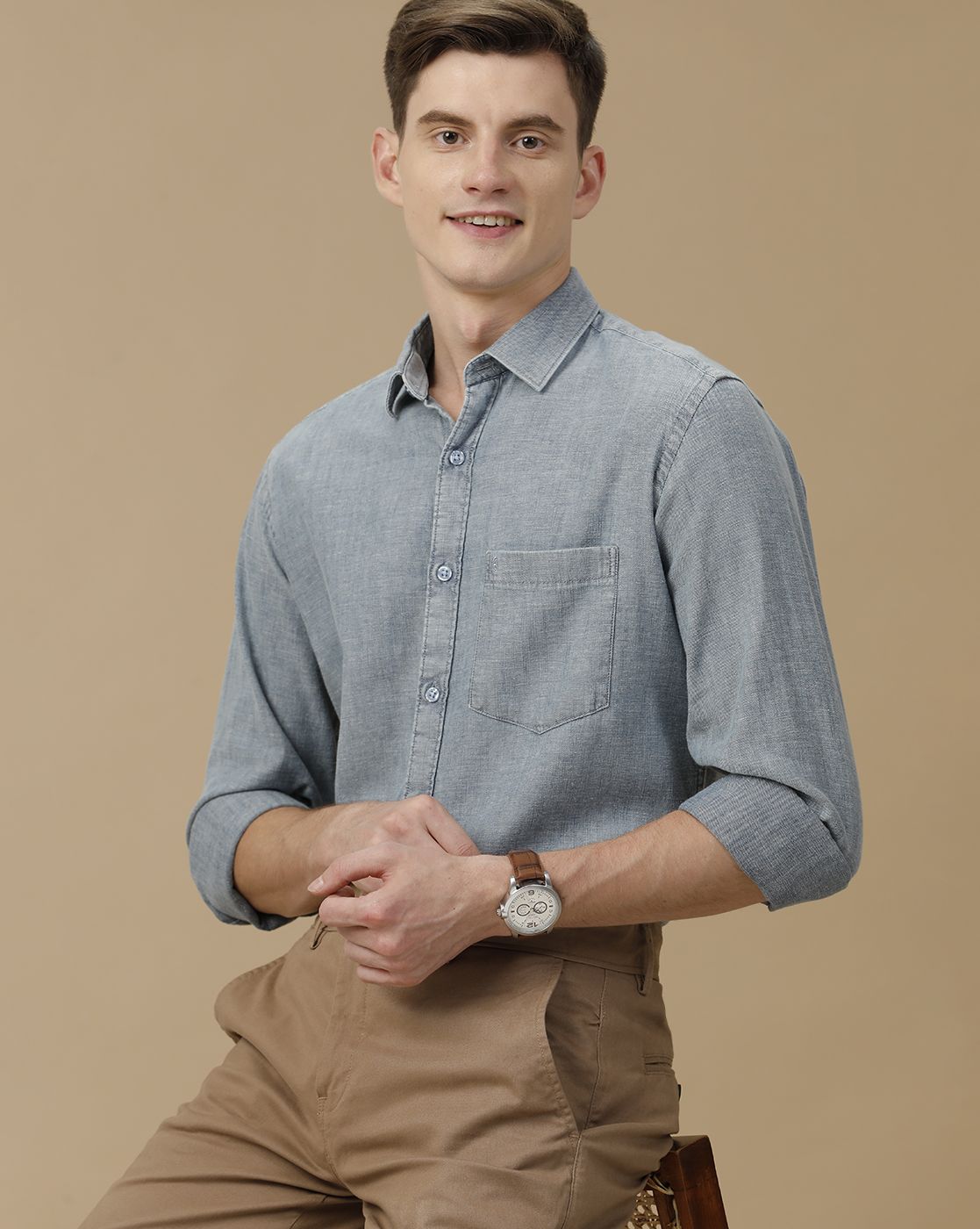 Men's Blended Linen Blue Solid Contemporary Fit Full Sleeve Casual Shirt