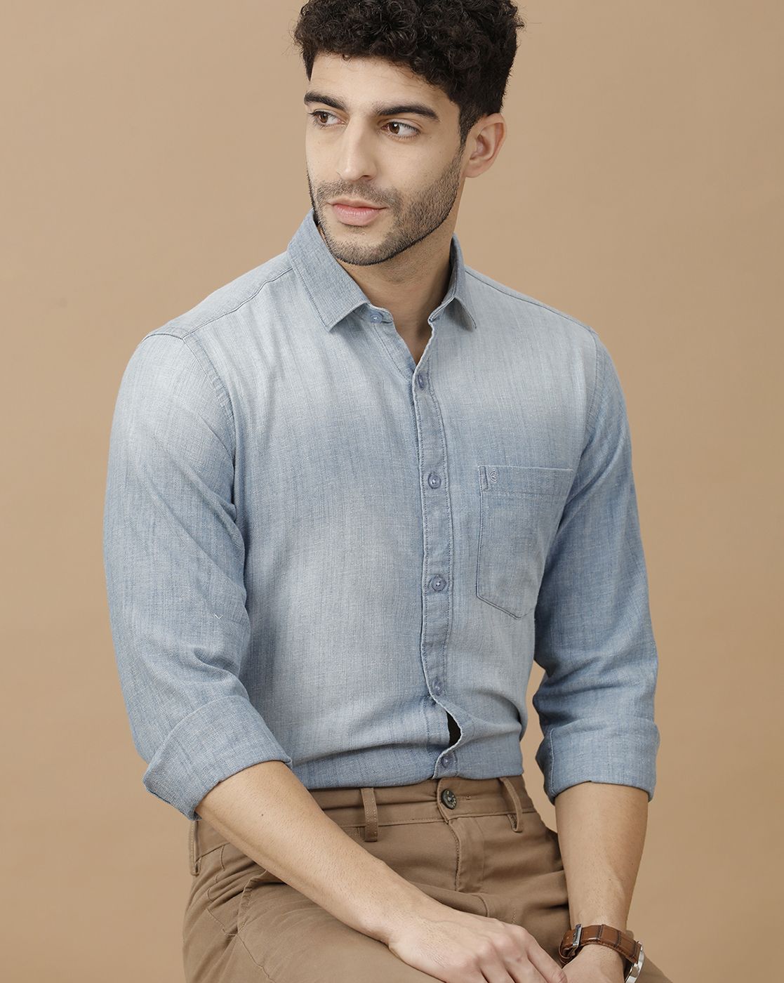 Men's Blended Linen Blue Solid Contemporary Fit Full Sleeve Casual Shirt