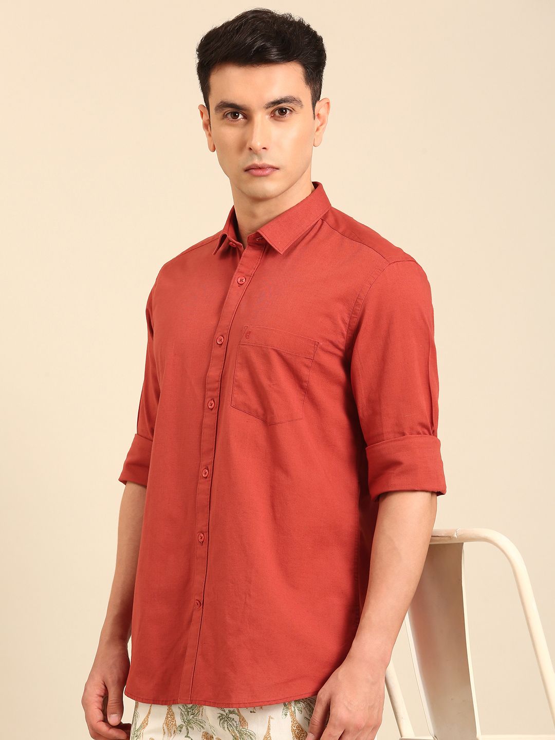 CAVALLO by Linen Club Men's Blended Linen Red Solid Contemporary Fit Full Sleeve Casual Shirt