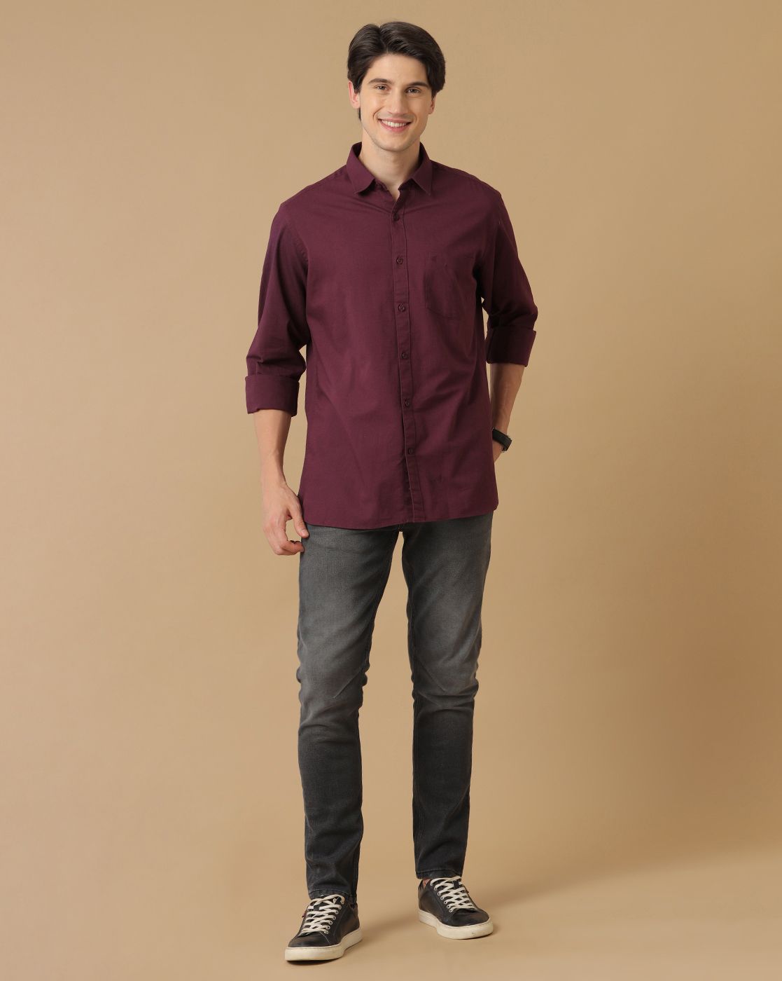 Men's Blended Linen Purple Solid Contemporary Fit Full Sleeve Sleeve Casual Shirt