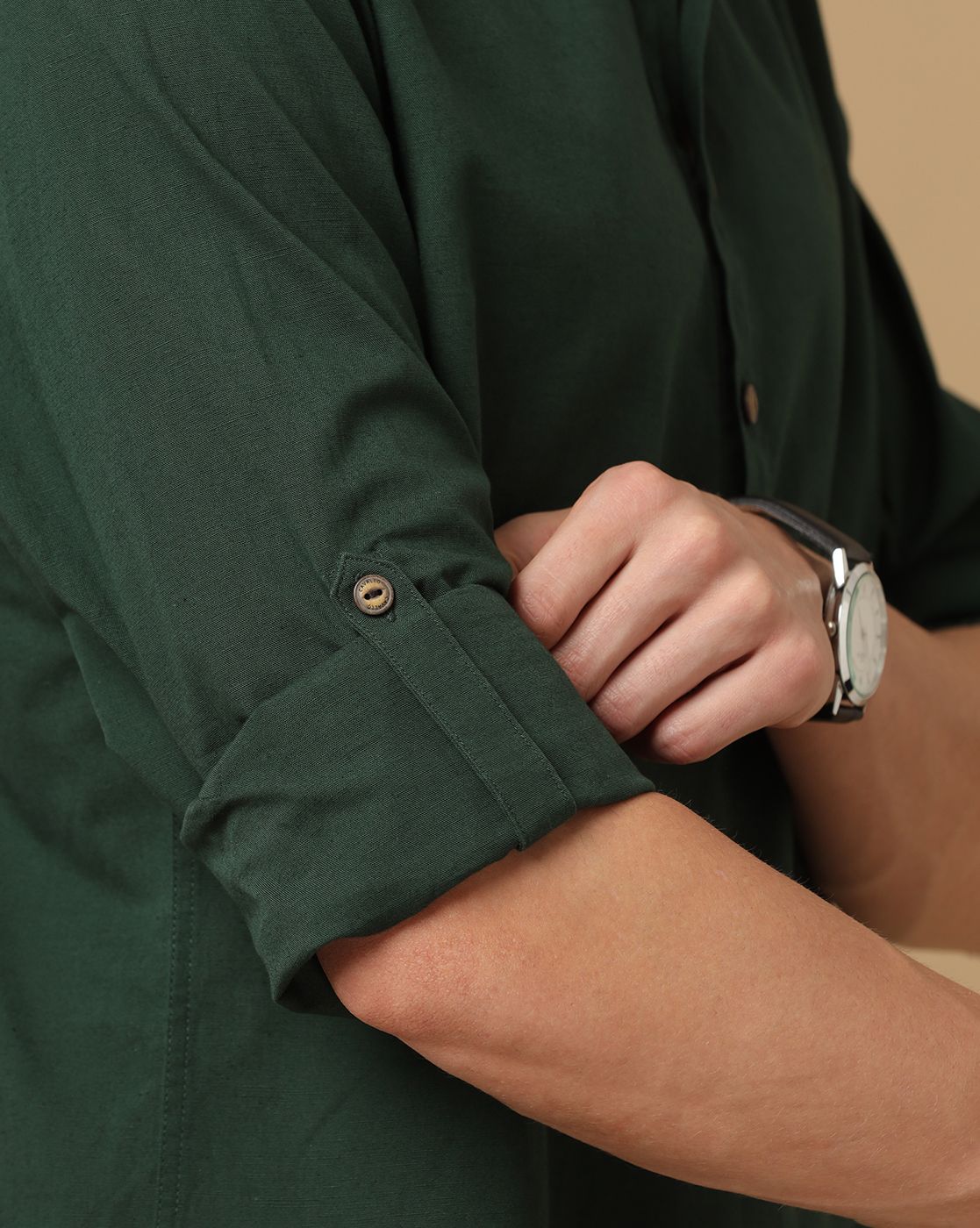 Men's Blended Linen Green Solid Contemporary Fit Full Sleeve Casual Shirt