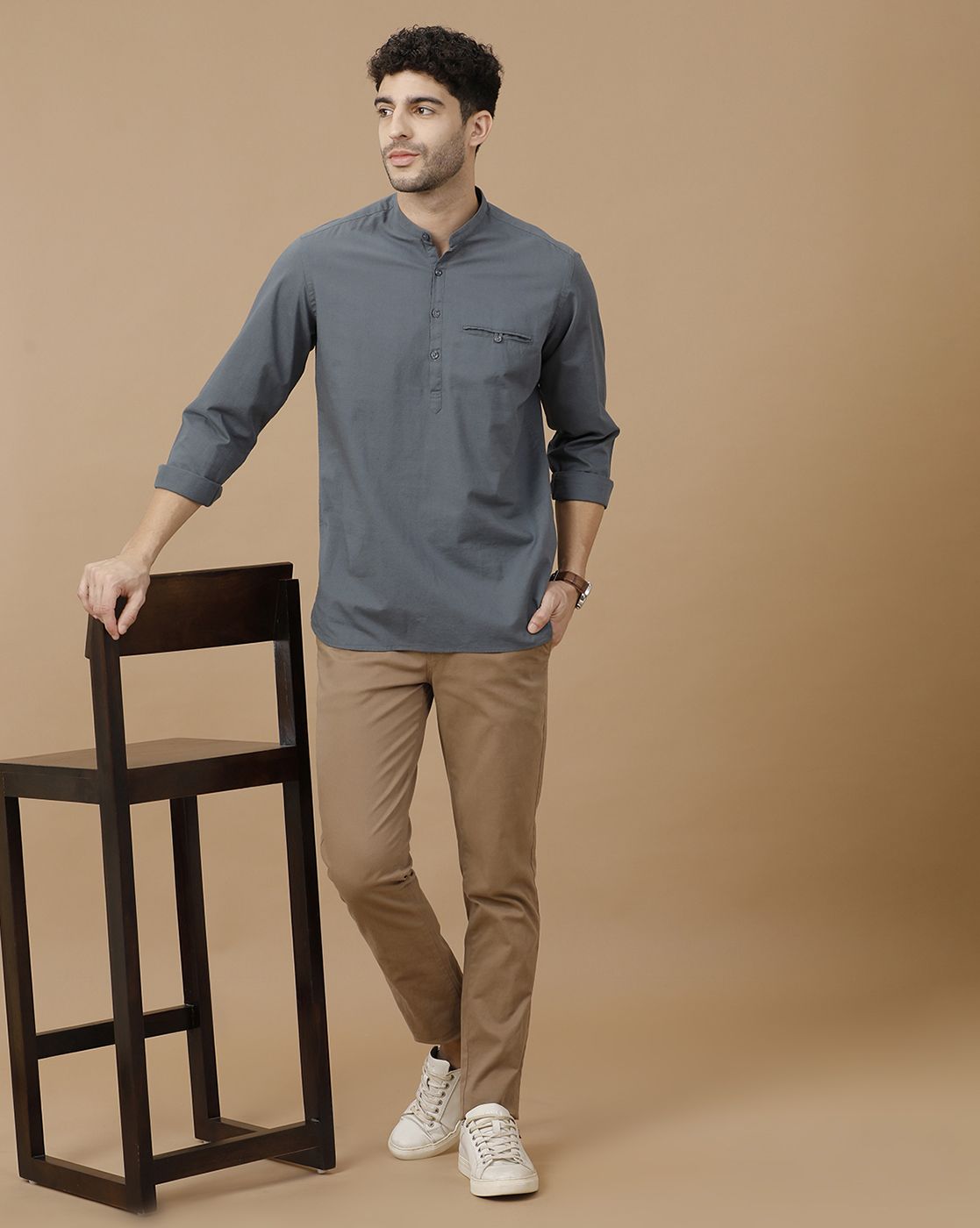 Men's Blended Linen Grey Solid Contemporary Fit Full Sleeve Casual Shirt