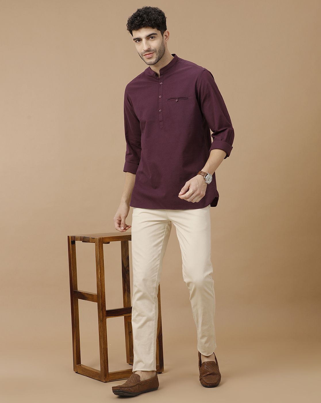 Men's Blended Linen Purple Solid Contemporary Fit Full Sleeve Casual Shirt