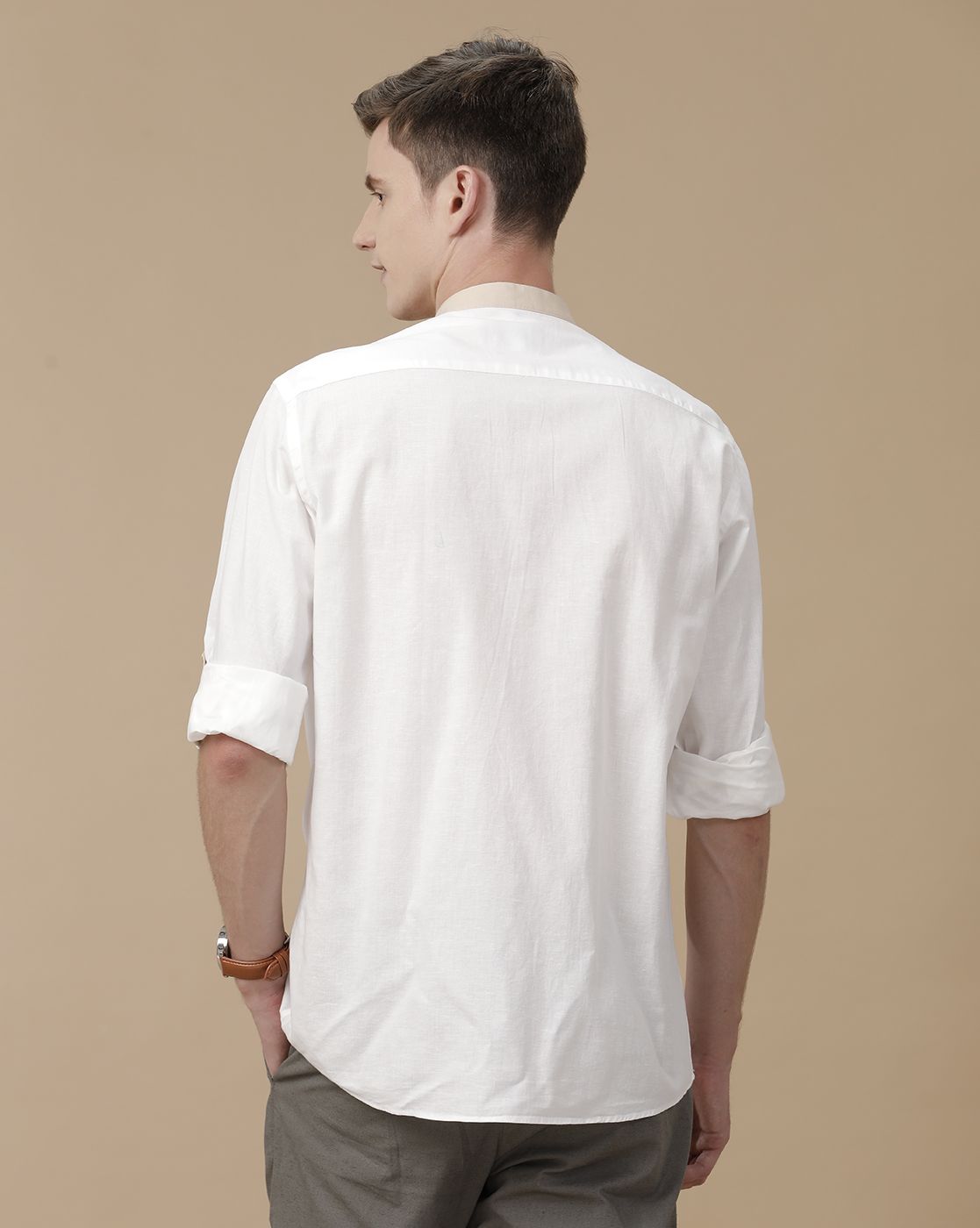 Men's Blended Linen White Solid Contemporary Fit Full Sleeve Casual Shirt