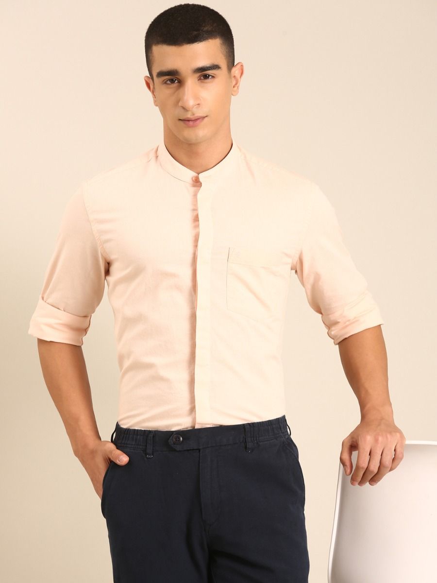 CAVALLO by Linen Club Men's Blended Linen Light Peach Solid Contemporary Fit Full Sleeve Casual Shirt