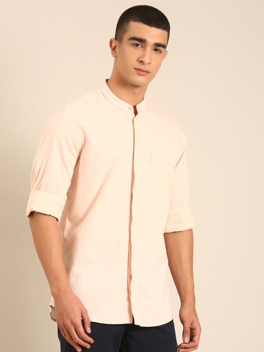 CAVALLO by Linen Club Men's Blended Linen Light Peach Solid Contemporary Fit Full Sleeve Casual Shirt
