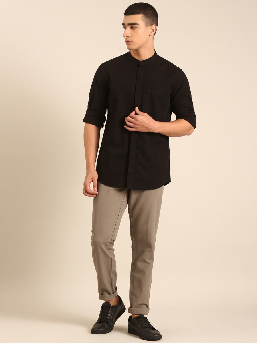 CAVALLO by Linen Club Men's Blended Linen Black Solid Contemporary Fit Full Sleeve Casual Shirt