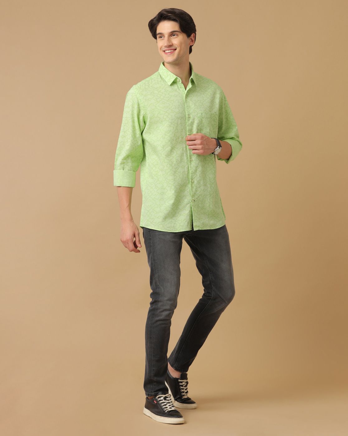 Men's Blended Linen Green Printed Contemporary Fit Full Sleeve Casual Shirt