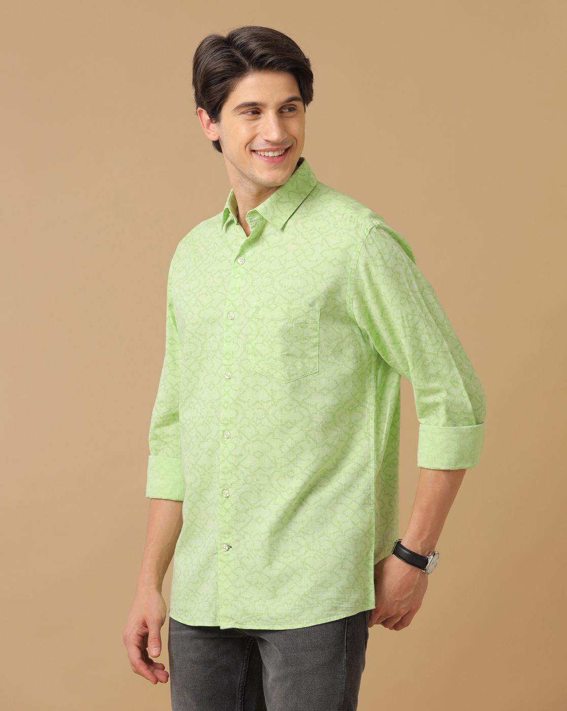Men's Blended Linen Green Printed Contemporary Fit Full Sleeve Casual Shirt
