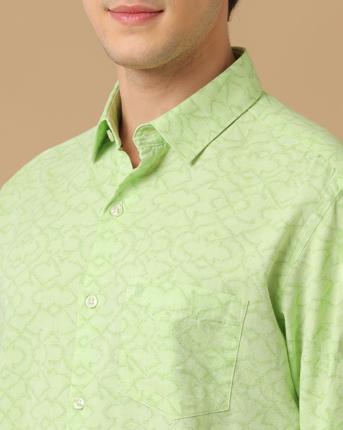 Men's Blended Linen Green Printed Contemporary Fit Full Sleeve Casual Shirt