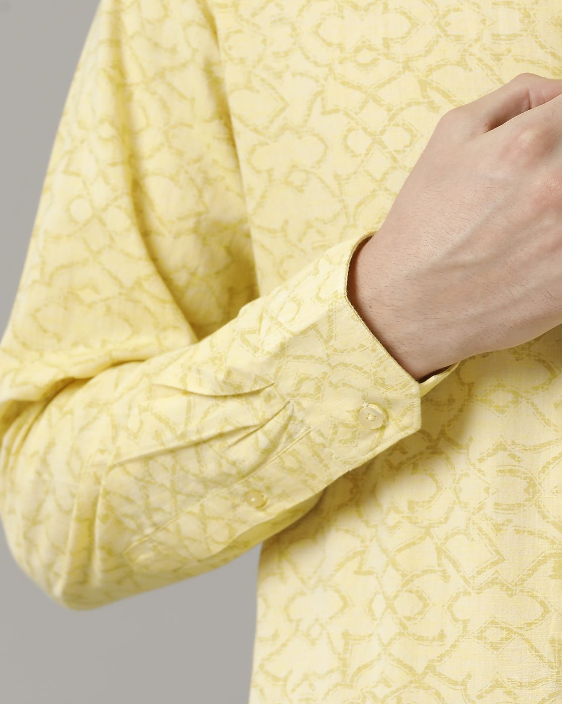 Men's Blended Linen Yellow Printed Contemporary Fit Full Sleeve Casual Shirt