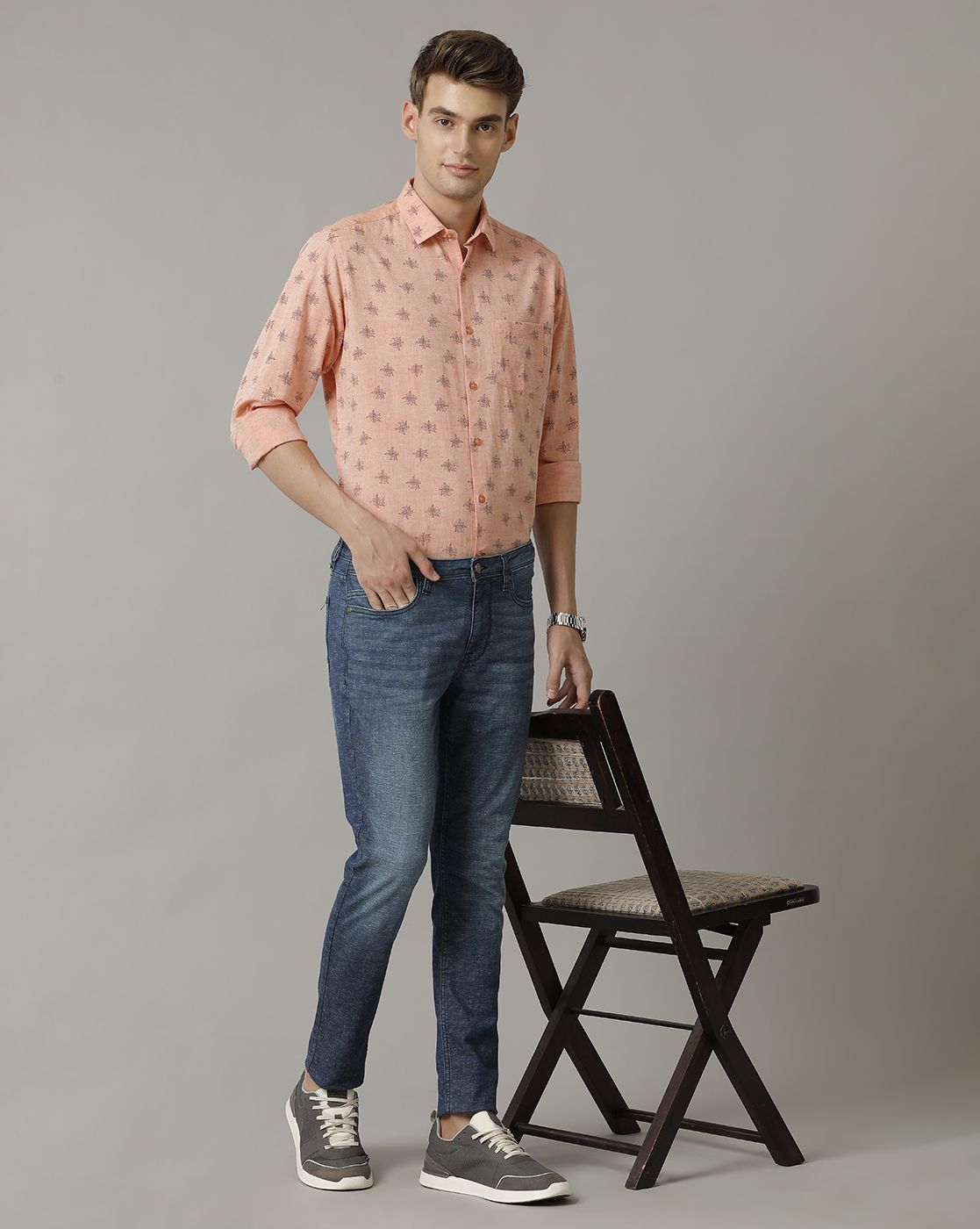 Men's Blended Linen Orange Printed Contemporary Fit Full Sleeve Casual Shirt