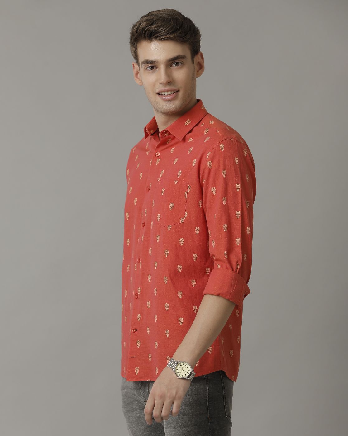 Men's Blended Linen Red Printed Contemporary Fit Full Sleeve Casual Shirt