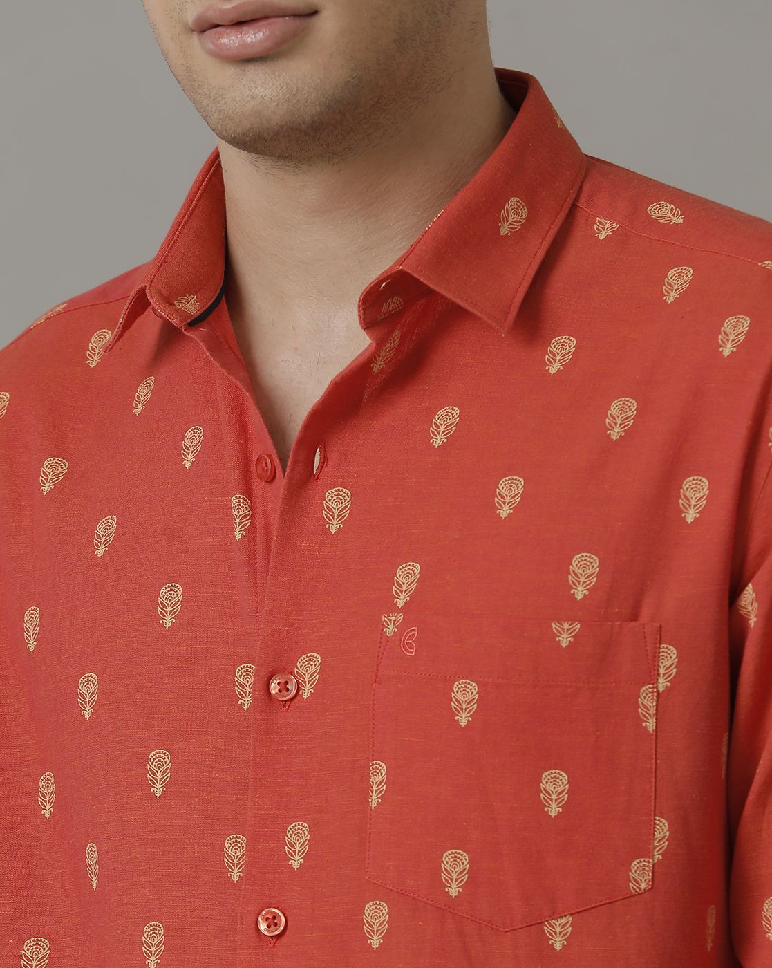 Men's Blended Linen Red Printed Contemporary Fit Full Sleeve Casual Shirt