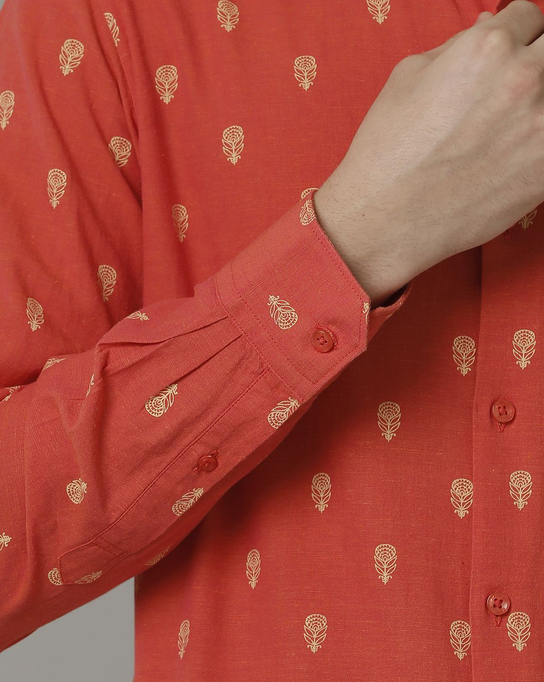 Men's Blended Linen Red Printed Contemporary Fit Full Sleeve Casual Shirt