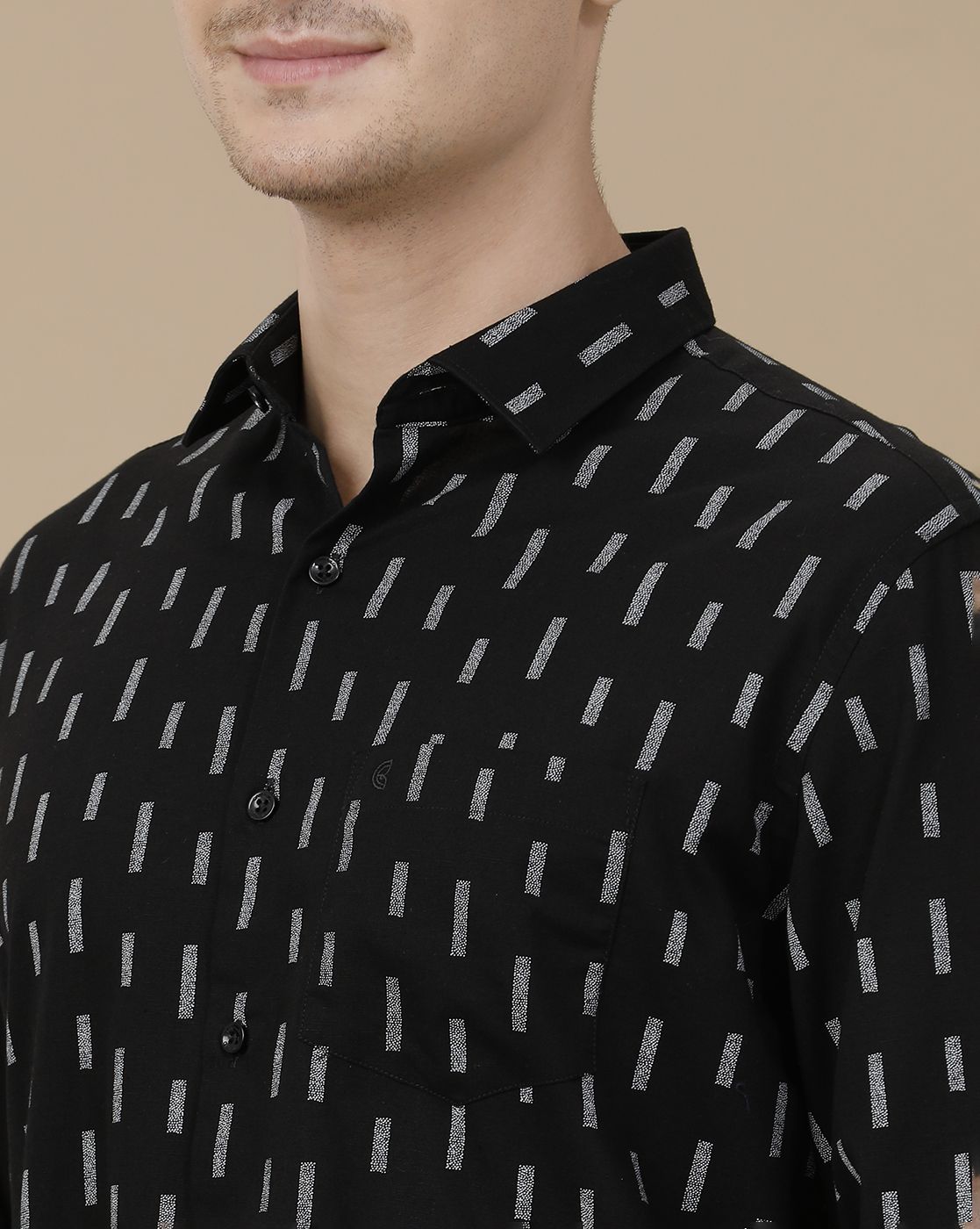 CAVALLO by Linen Club Men's Blended Linen Black Printed Contemporary Fit Full Sleeve Casual Shirt