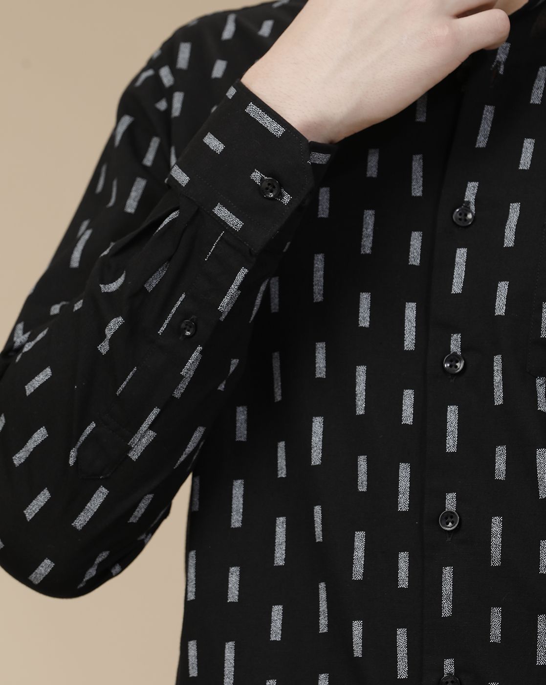 CAVALLO by Linen Club Men's Blended Linen Black Printed Contemporary Fit Full Sleeve Casual Shirt