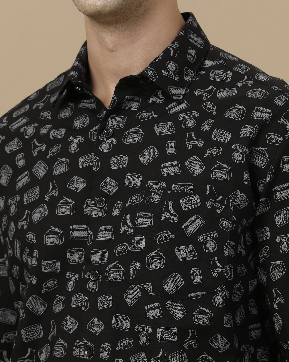 CAVALLO by Linen Club Men's Blended Linen Black Printed Contemporary Fit Full Sleeve Casual Shirt