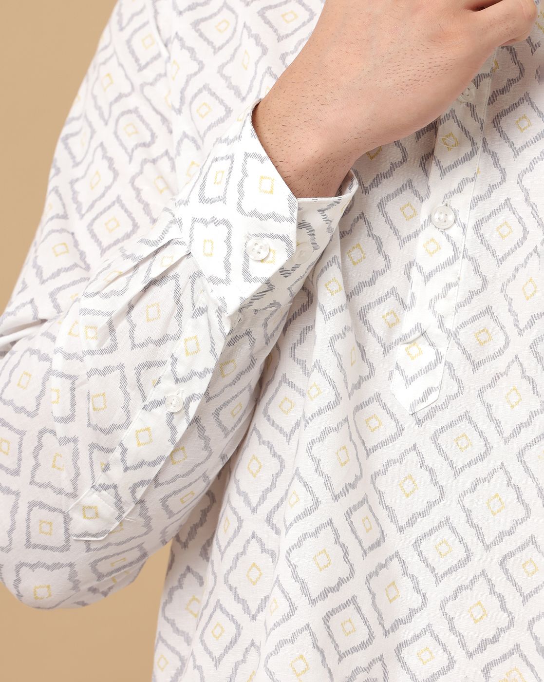 Men's Blended Linen White Printed Contemporary Fit Full Sleeve Casual Shirt