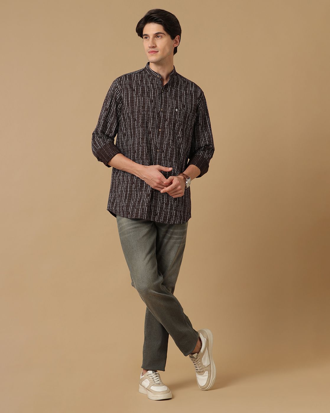 Men's Blended Linen Brown Printed Contemporary Fit Full Sleeve Casual Shirt