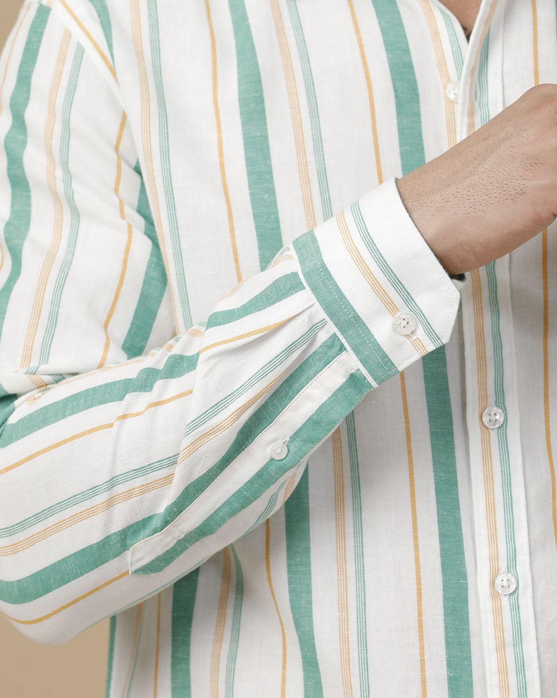 CAVALLO by Linen Club Men's Blended Linen Green Striped Contemporary Fit Full Sleeve Casual Shirt