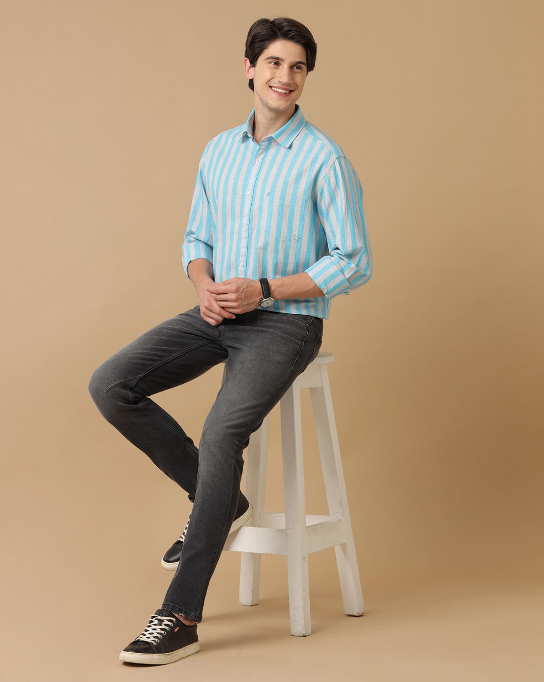 Men's Blended Linen Blue Striped Contemporary Fit Full Sleeve Casual Shirt