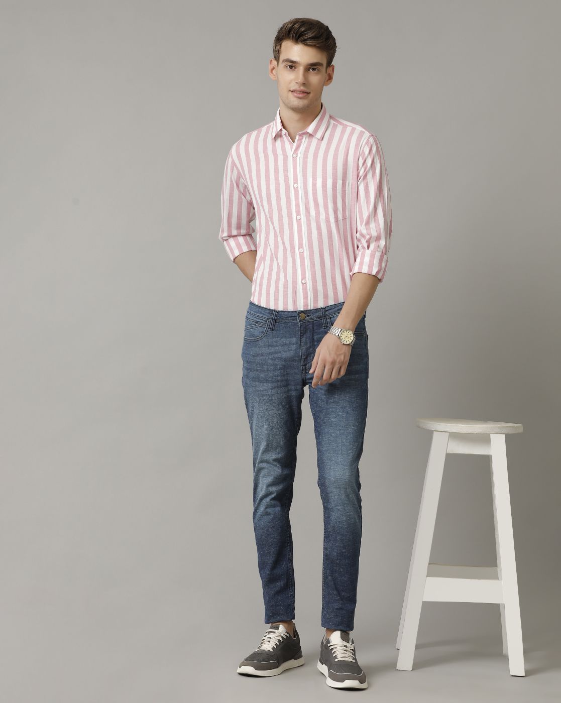 Men's Blended Linen Pink Striped Contemporary Fit Full Sleeve Sleeve Casual Shirt