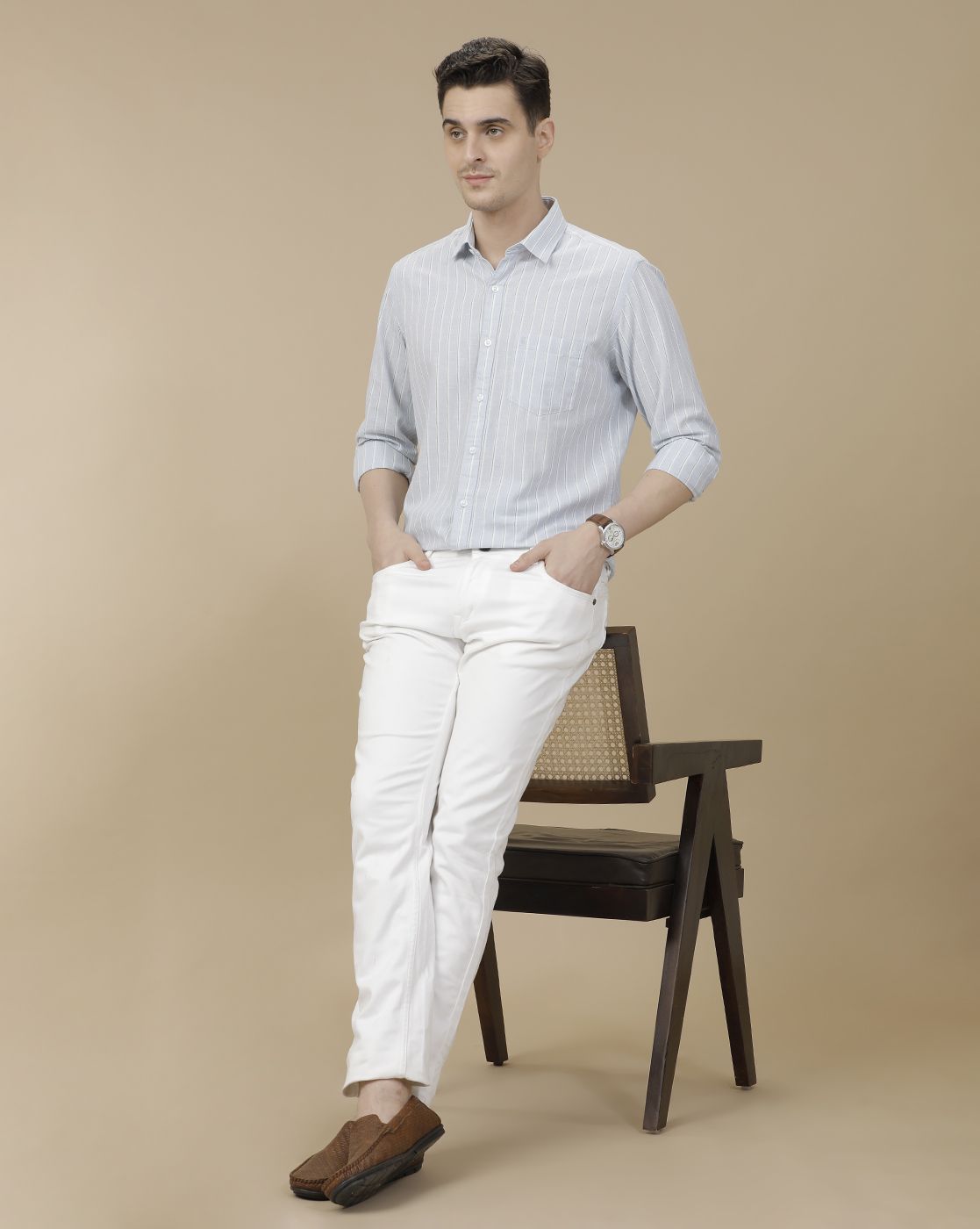 CAVALLO by Linen Club Men's Blended Linen Blue Striped Contemporary Fit Full Sleeve Casual Shirt