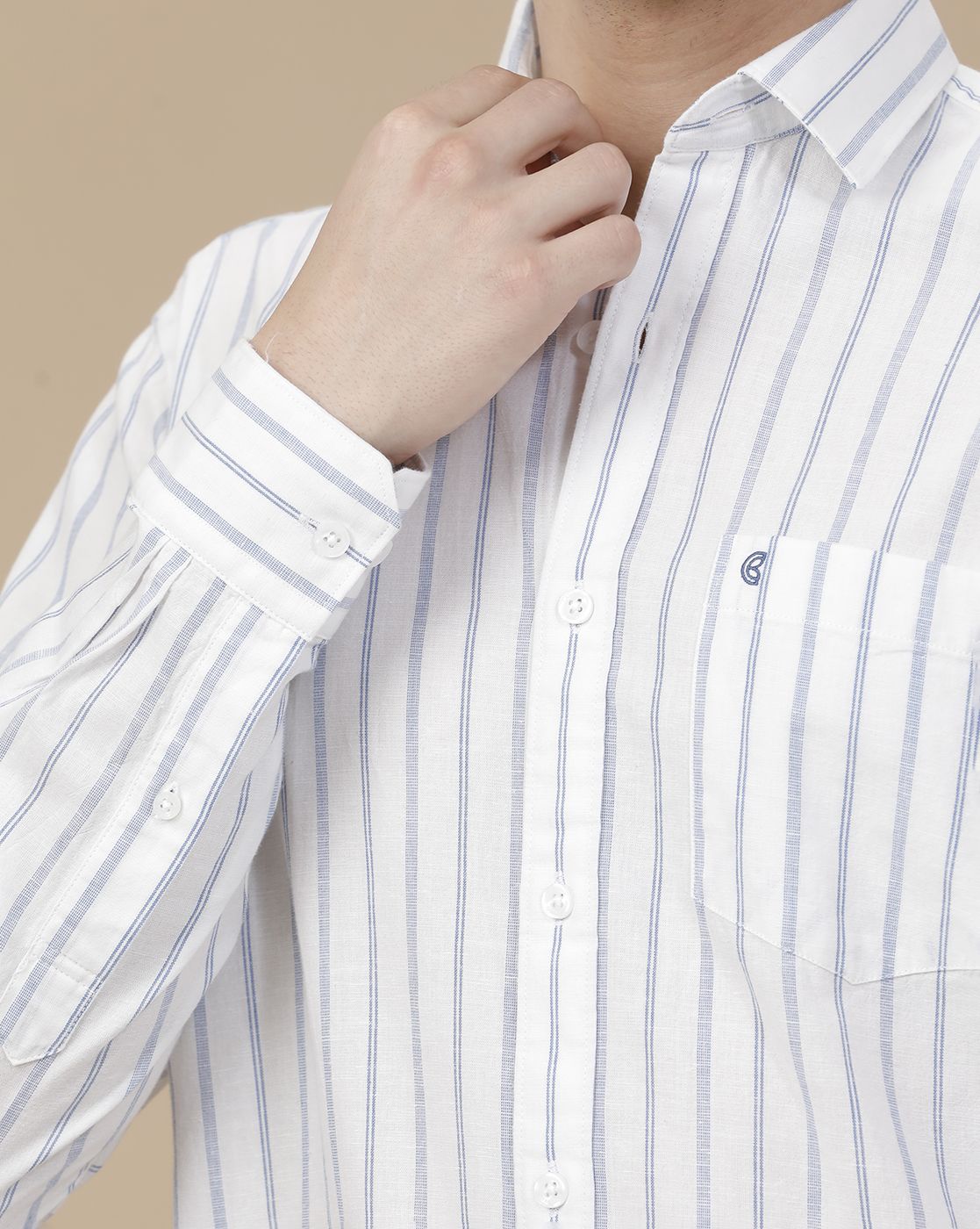 CAVALLO by Linen Club Men's Blended Linen Blue Striped Contemporary Fit Full Sleeve Casual Shirt
