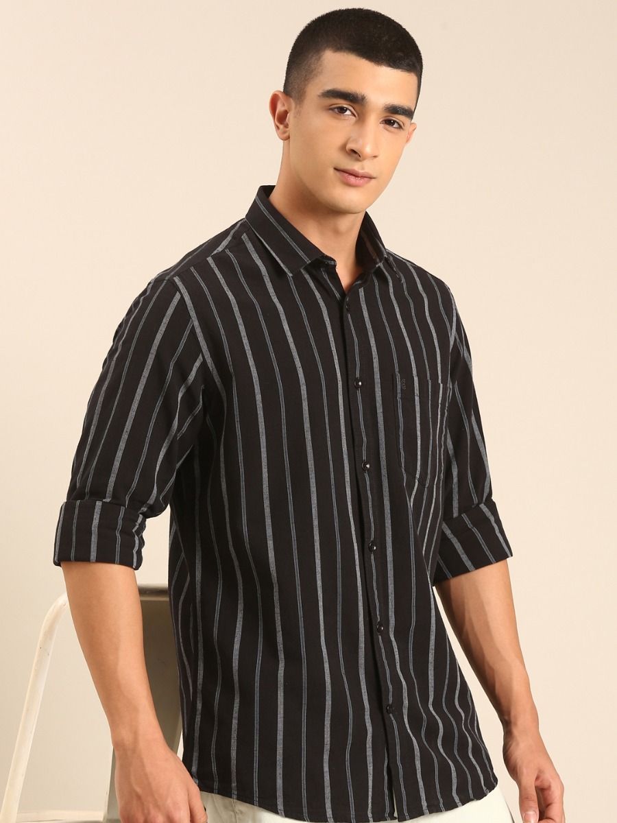 CAVALLO by Linen Club Men's Blended Linen Black Striped Contemporary Fit Full Sleeve Casual Shirt
