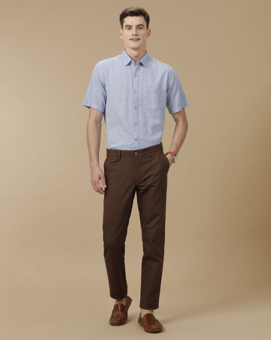 Men's Blended Linen Blue Solid Contemporary Fit Half Sleeve Casual Shirt