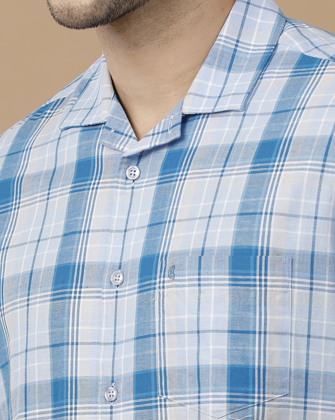Men's Blended Linen Blue Checked Contemporary Fit Half Sleeve Casual Shirt
