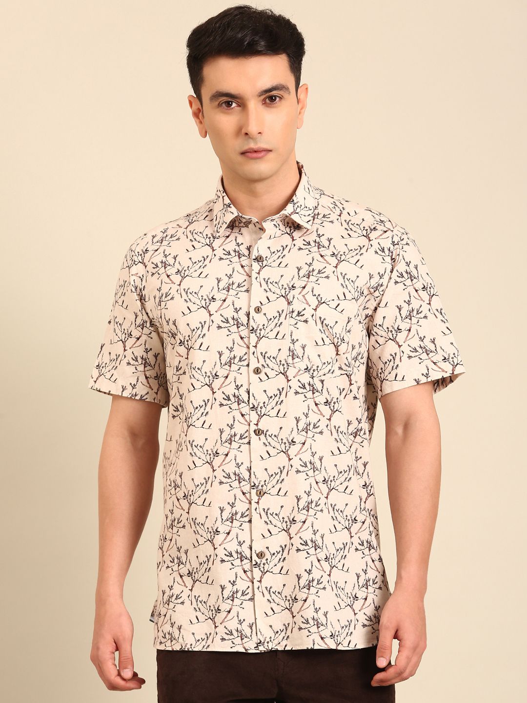 CAVALLO by Linen Club Men's Blended Linen Natural Printed Contemporary Fit Half Sleeve Casual Shirt