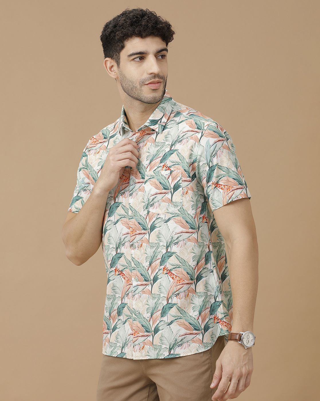 Men's Blended Linen Green Printed Contemporary Fit Half Sleeve Casual Shirt