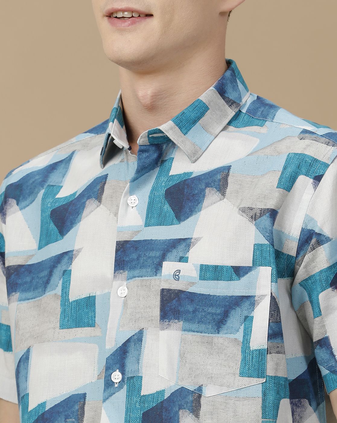 Men's Blended Linen Blue Printed Contemporary Fit Half Sleeve Casual Shirt