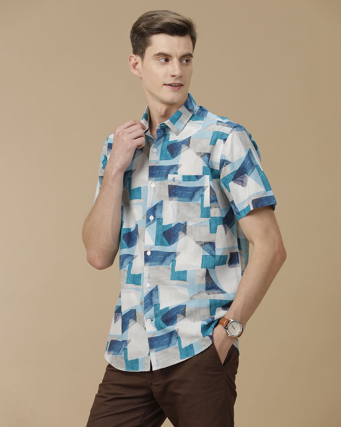 Men's Blended Linen Blue Printed Contemporary Fit Half Sleeve Casual Shirt