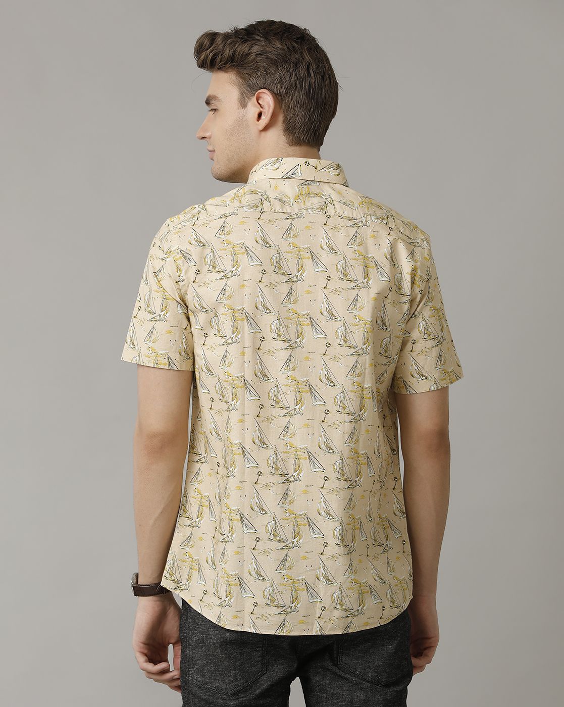 Men's Blended Linen Yellow Printed Contemporary Fit Half Sleeve Casual Shirt
