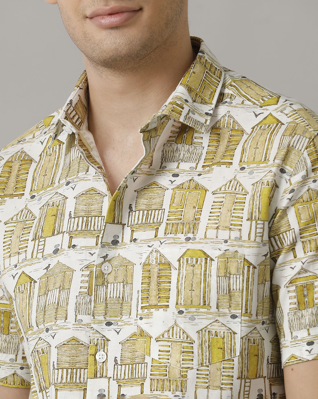 Men's Blended Linen Yellow Printed Contemporary Fit Half Sleeve Casual Shirt