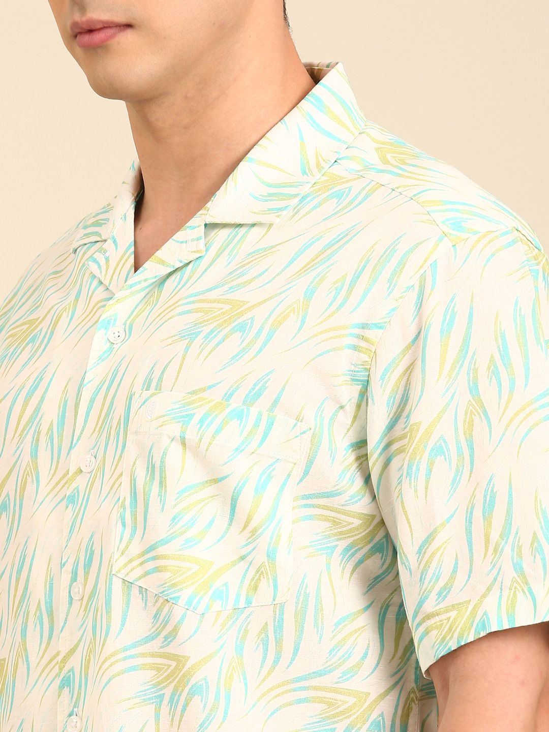 CAVALLO by Linen Club Men's Blended Linen Turquoise Printed Contemporary Fit Half Sleeve Casual Shirt
