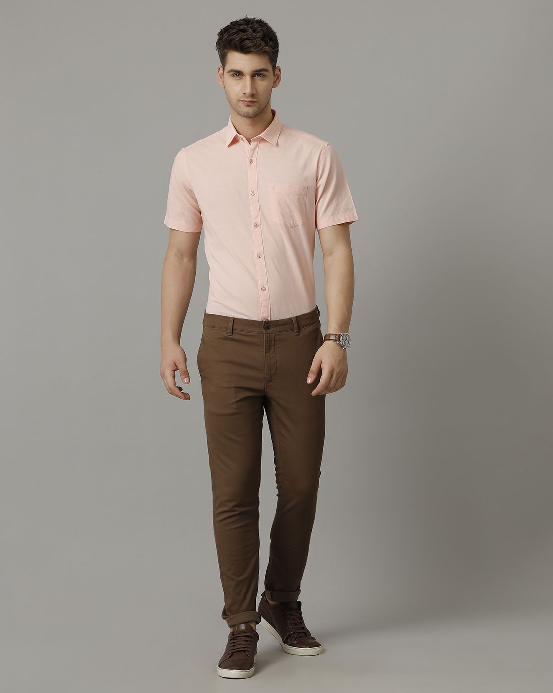 Men's Blended Linen Pink Solid Contemporary Fit Half Sleeve Sleeve Casual Shirt