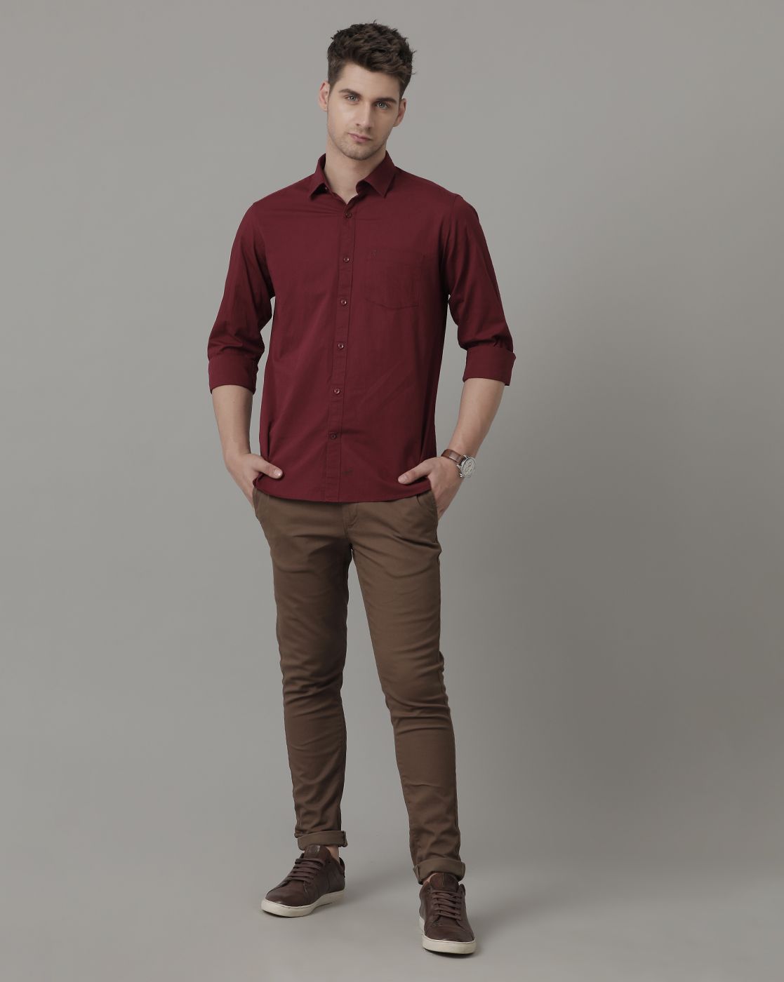 Men's Blended Linen Maroon Solid Contemporary Fit Half Sleeve Sleeve Casual Shirt