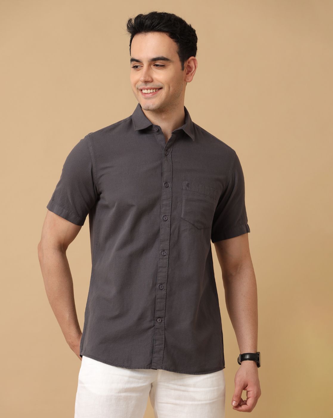Men's Blended Linen Grey Solid Contemporary Fit Half Sleeve Casual Shirt