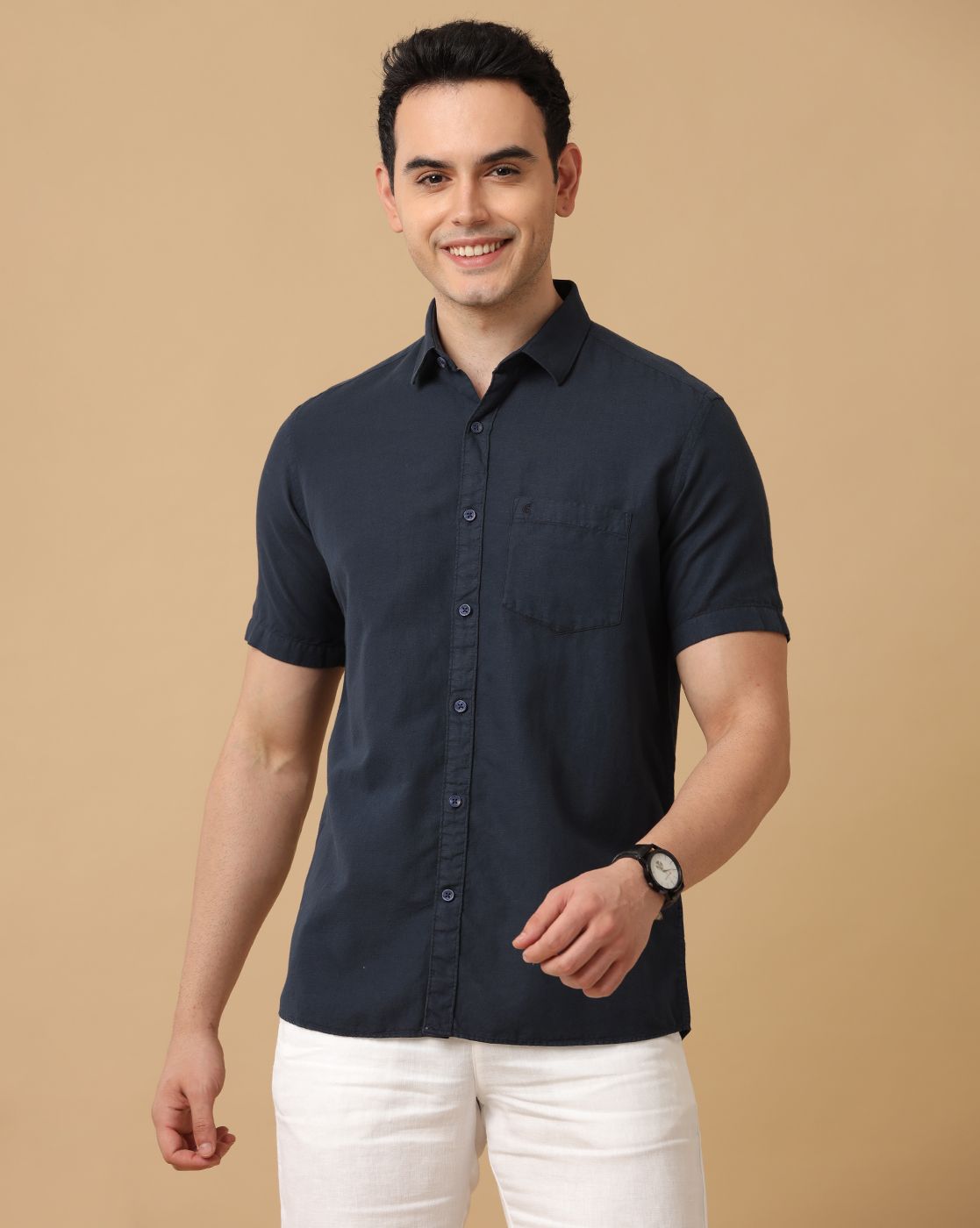 Men's Blended Linen Navy Solid Contemporary Fit Half Sleeve Casual Shirt