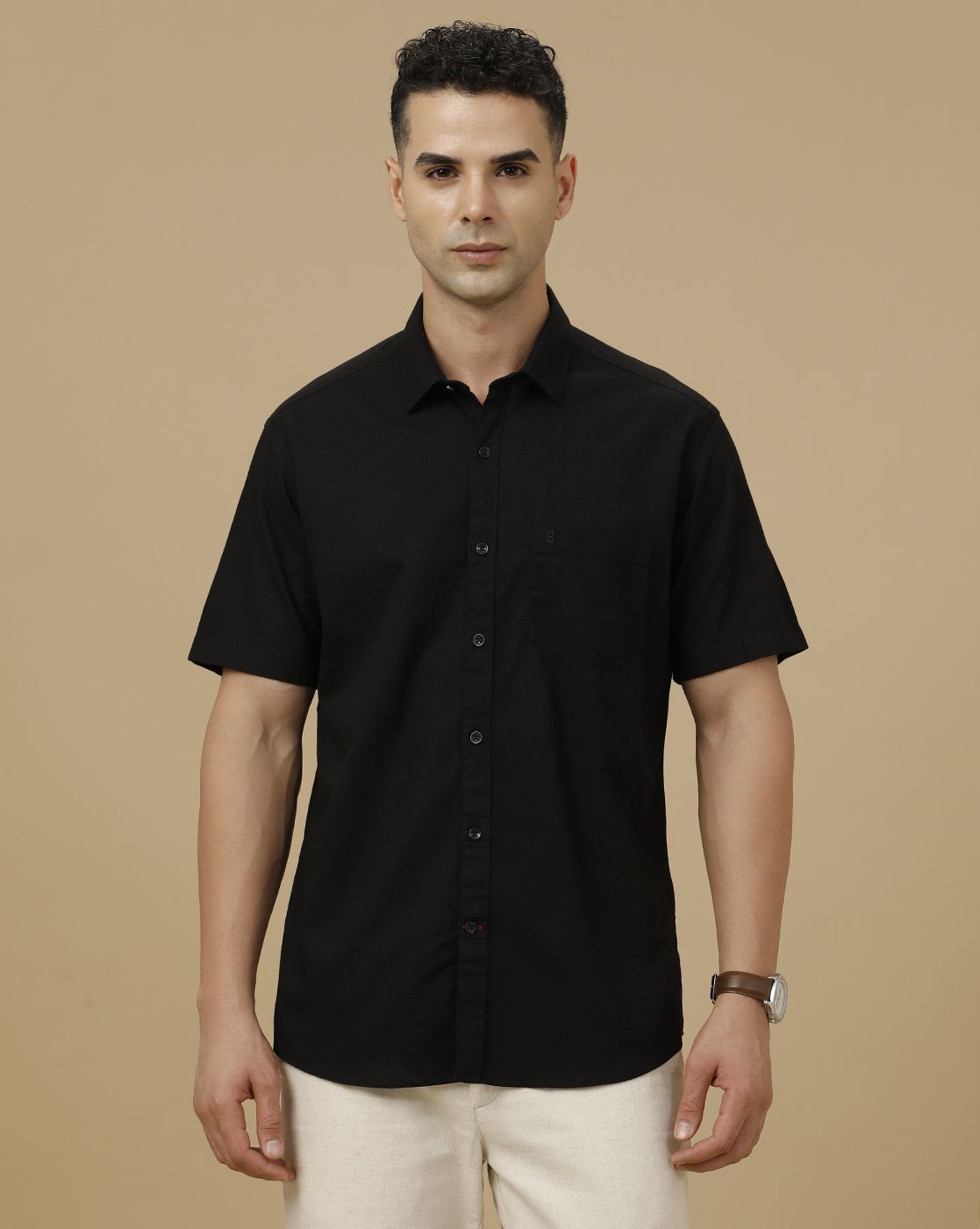 CAVALLO by Linen Club Men's Blended Linen Black Solid Contemporary Fit Half Sleeve Casual Shirt