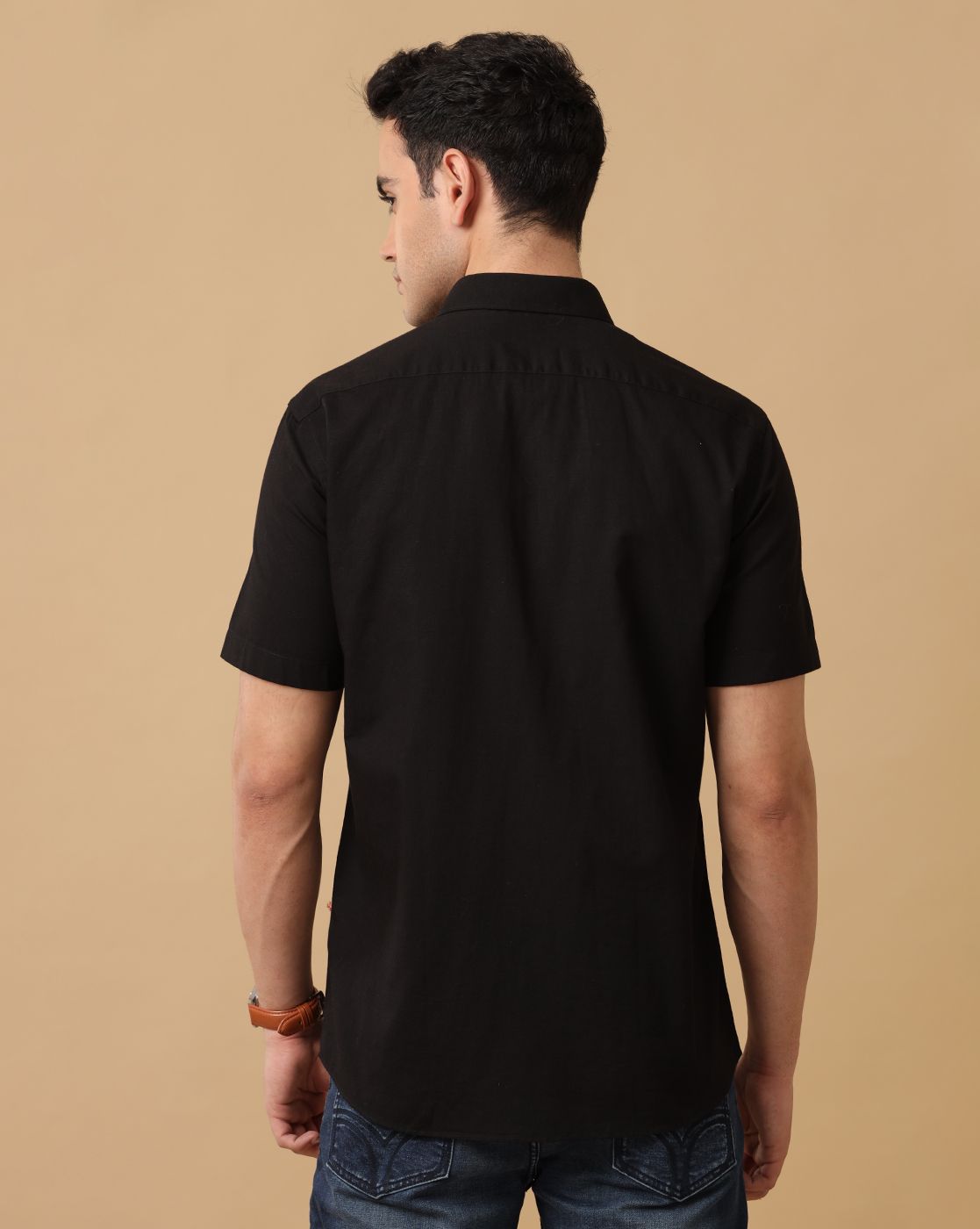 Men's Blended Linen Black Solid Contemporary Fit Half Sleeve Casual Shirt