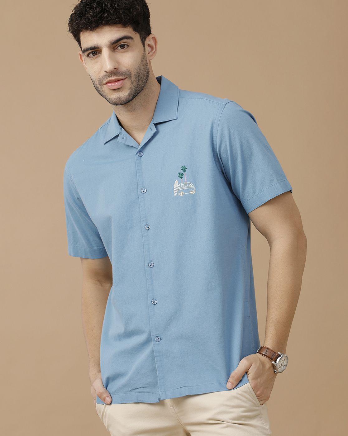 Men's Blended Linen Blue Solid Contemporary Fit Half Sleeve Casual Shirt