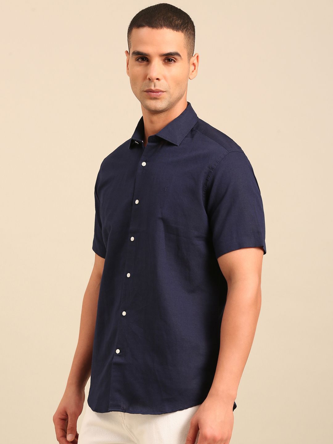 Cavallo by Linen Club Men's Contemporary Fit Linen blend Half Sleeve Solid Shirt CASHSD856L941