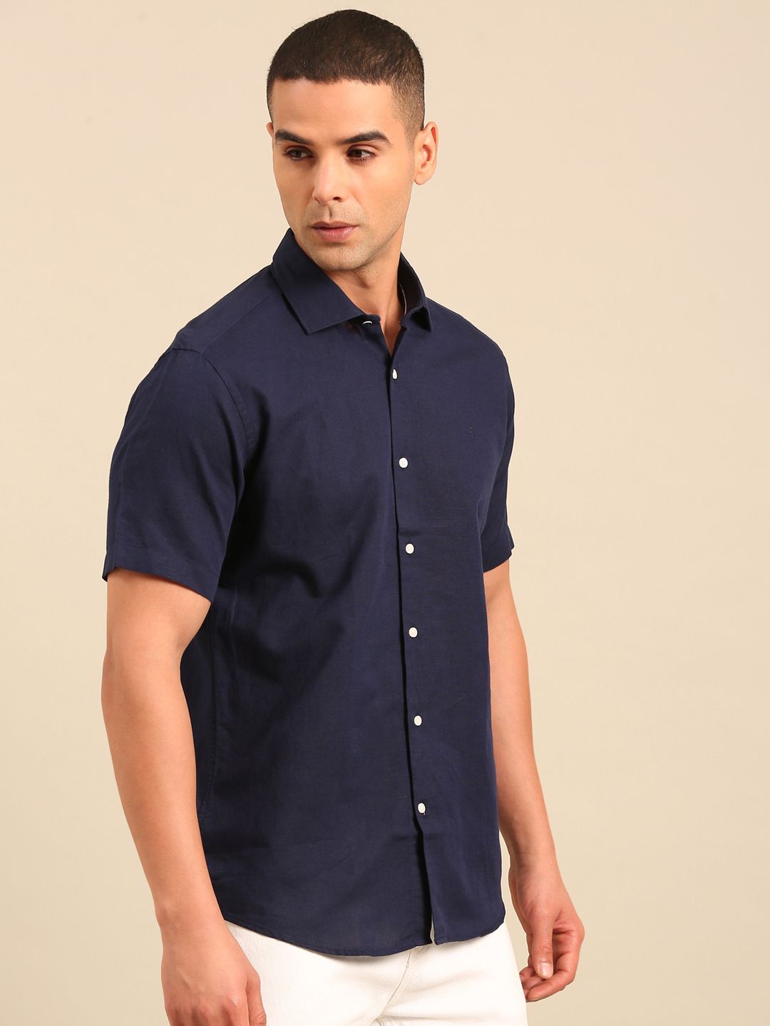Cavallo by Linen Club Men's Contemporary Fit Linen blend Half Sleeve Solid Shirt CASHSD856L941